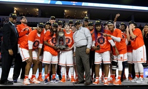 Quentin Hillsman and Syracuse cut down the nets against No. 7 seed Tennessee on Sunday. He said only Cornelia Fondren had trouble cutting down the nets. 