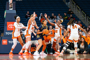 No. 10 Notre Dame outscored Syracuse 29-13 in the third quarter, allowing it to secure a 93-62 win.