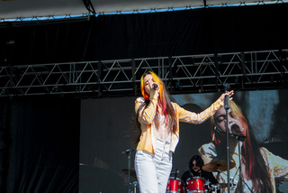 Bea Miller puts on a show for a crowd at Juice Jam at Syracuse University. 